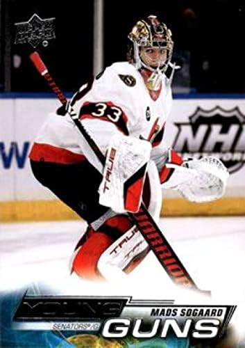 2022-23 Felső szint 245 Mads Sogaard Young Guns RC Újonc Ottawa Senators Sorozat 1 NHL Jégkorong Trading Card