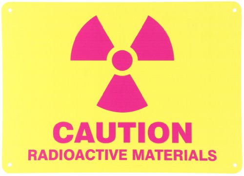 Accuform MRAD502VP Műanyag Biztonsági Jel,Vigyázat Radioaktív Anyagok Grafikus, 10 Hossz x 14 Szélesség x 0.055 Vastagsága,